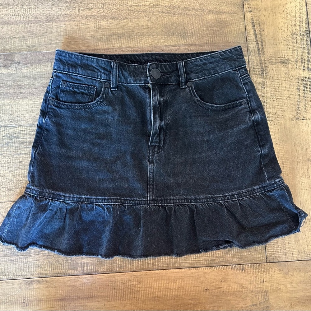 American Eagle Ruffle Denim Mini Skirt nwot